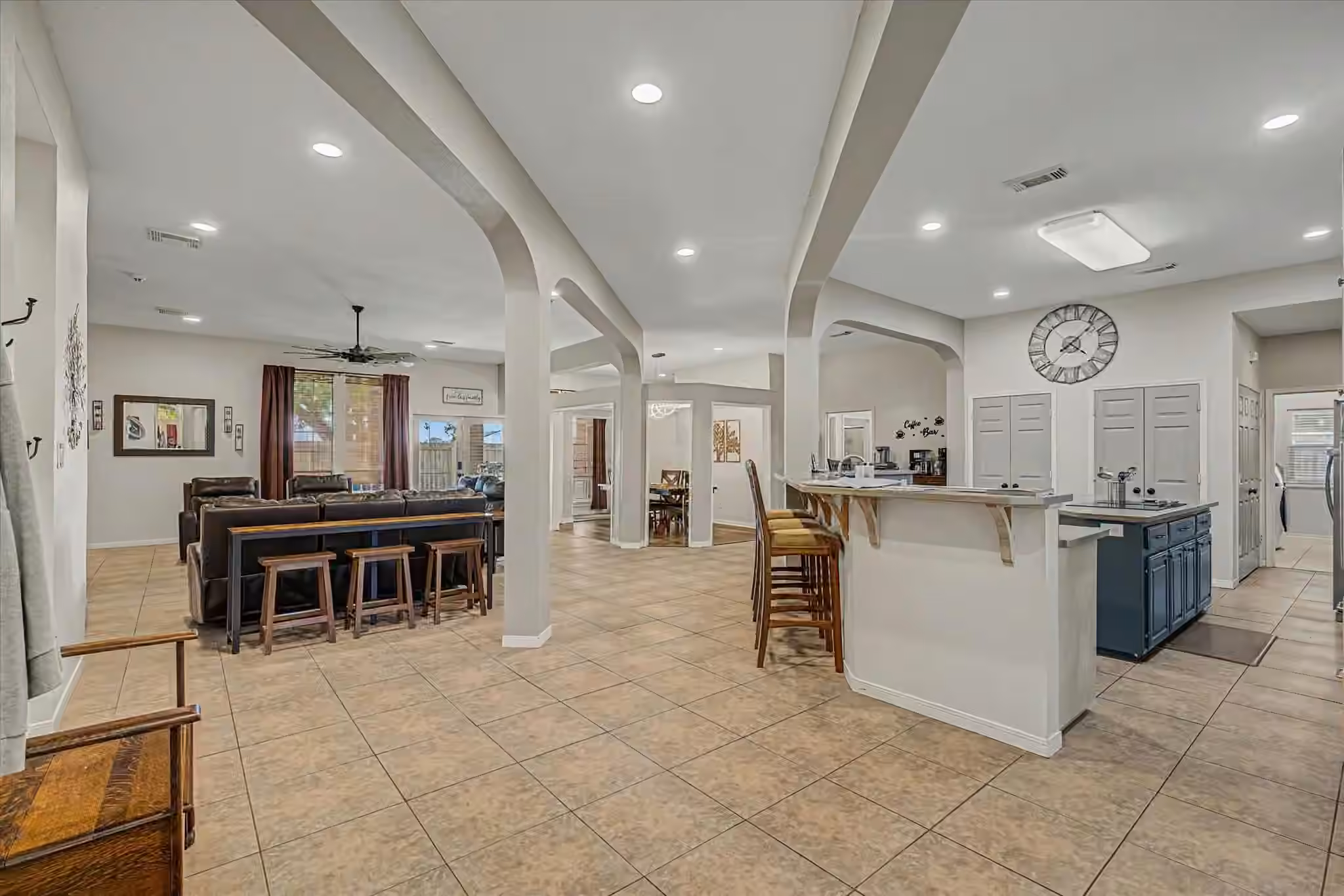 Photo 4 of 20 Chuckwagon Court, Angleton, TX