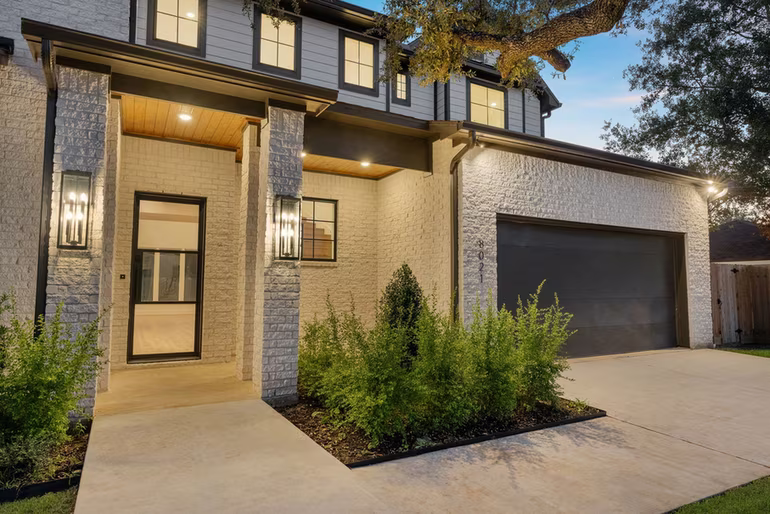 Photo 3 of 8021 Turquoise Lane, Houston, TX