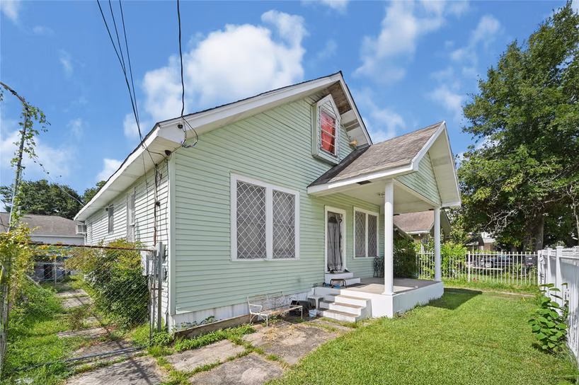 Photo 2 of 1166 Luzon Street, Houston, TX