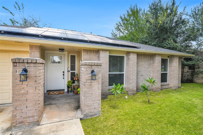 Photo 3 of 3327 Honey Creek Drive, Houston, TX