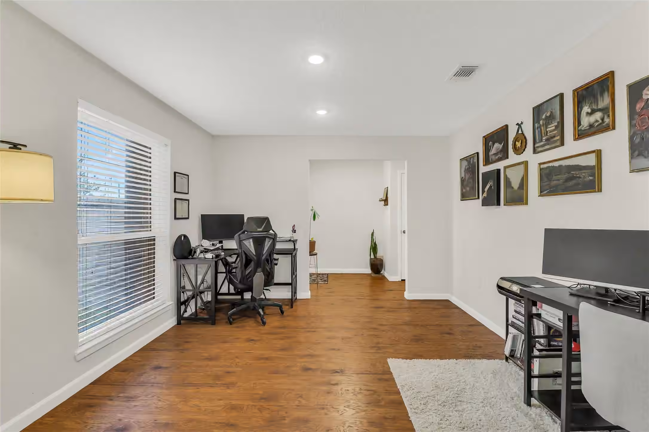 Photo 5 of 3327 Honey Creek Drive, Houston, TX
