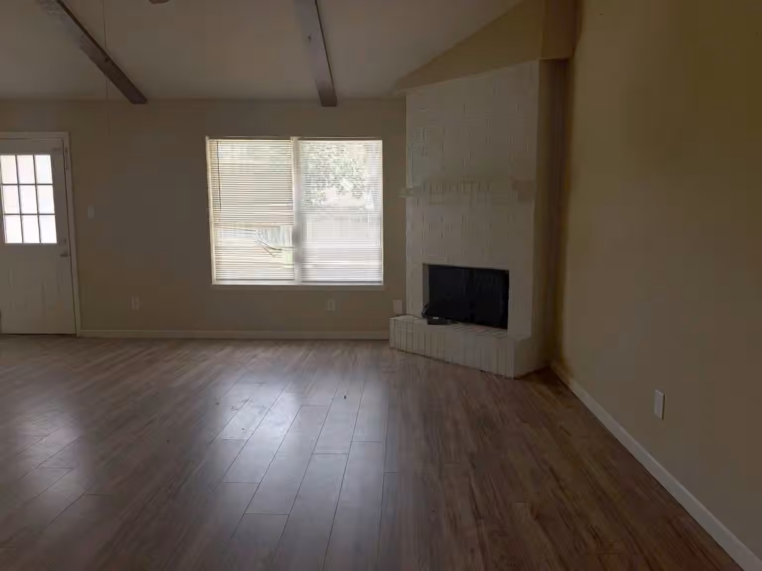 Photo 4 of 4614 27th Street, Dickinson, TX