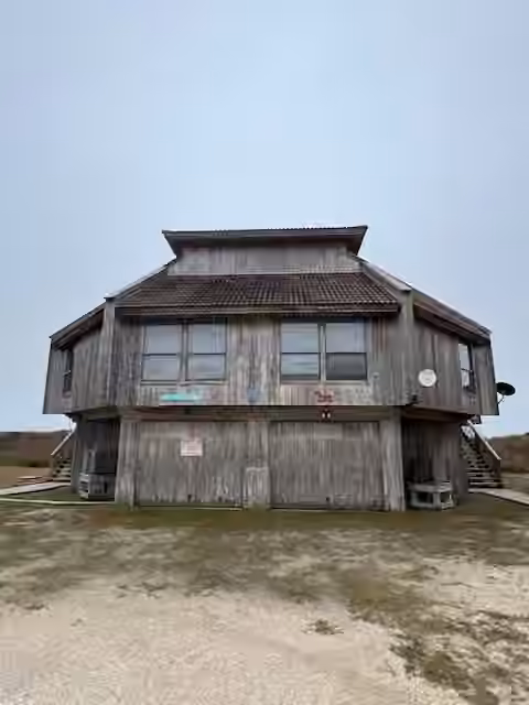 Photo 5 of 305 Private Road 640 50, Matagorda, TX