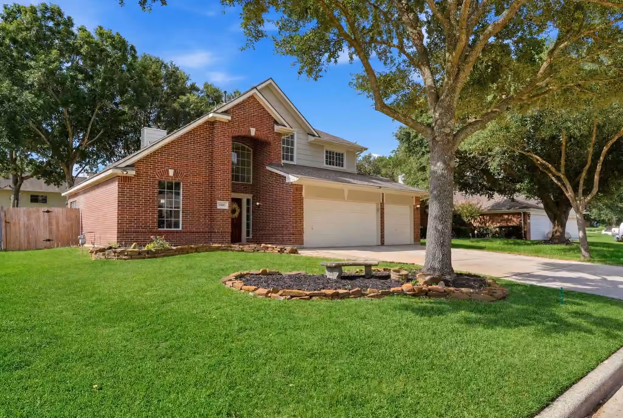 Photo 2 of 2607 Holly Walk Lane, Spring, TX