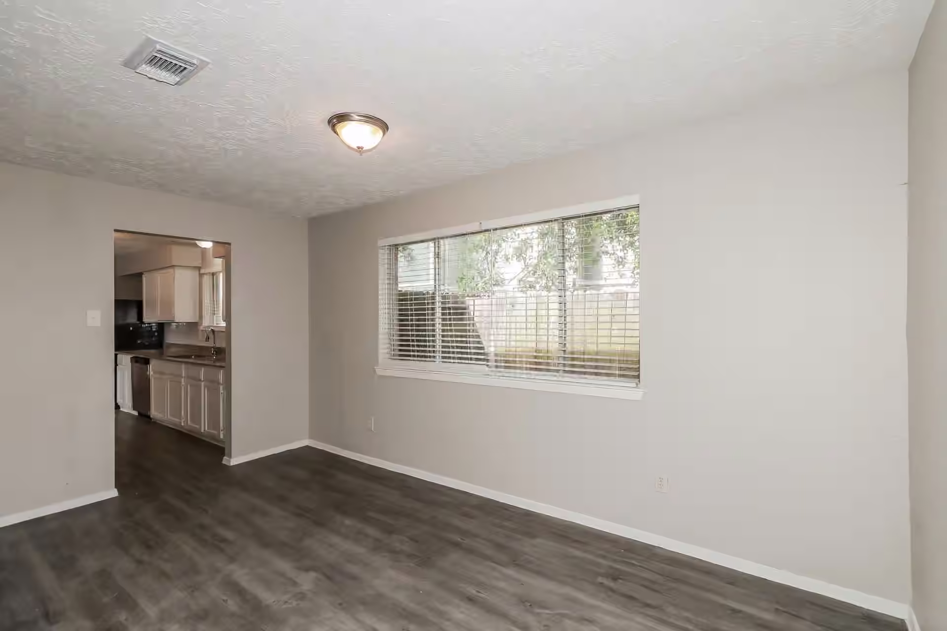 Photo 6 of 707 Brookford Drive, Missouri City, TX