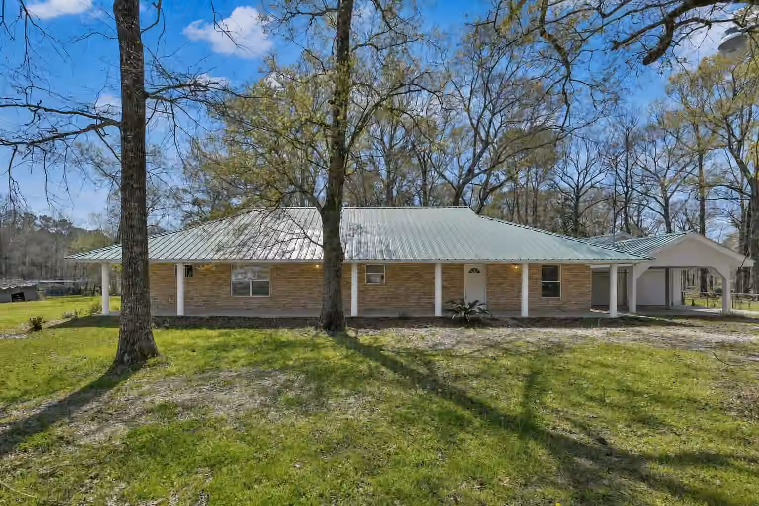 Photo of 121 Magnolia Boulevard, New Caney, TX 77357