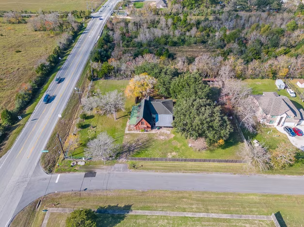 Photo 6 of 8321 FM 517 Road W, Dickinson, TX
