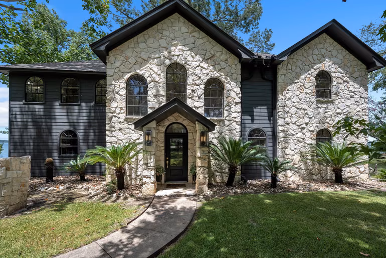 Photo 7 of 22373 La Jolla Court, Huntsville, TX