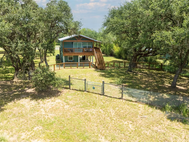 Photo of 207 Hickory Drive, Sheridan, TX