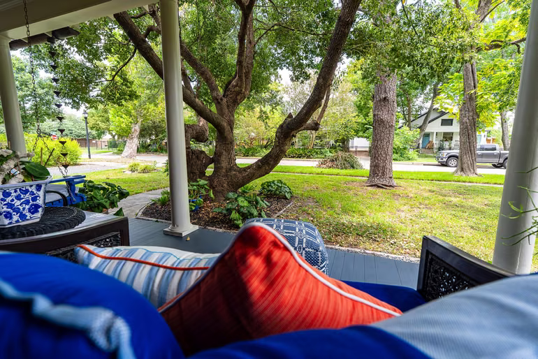 Photo 6 of 1841 Cortlandt Street, Houston, TX