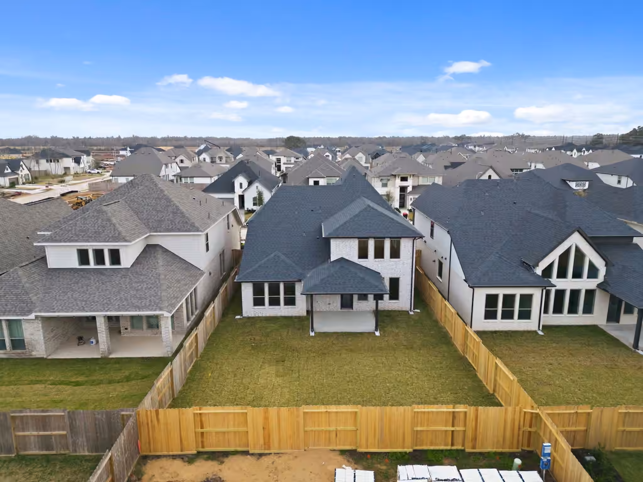 Photo 5 of 10923 Spring Wind Drive, Missouri City, TX