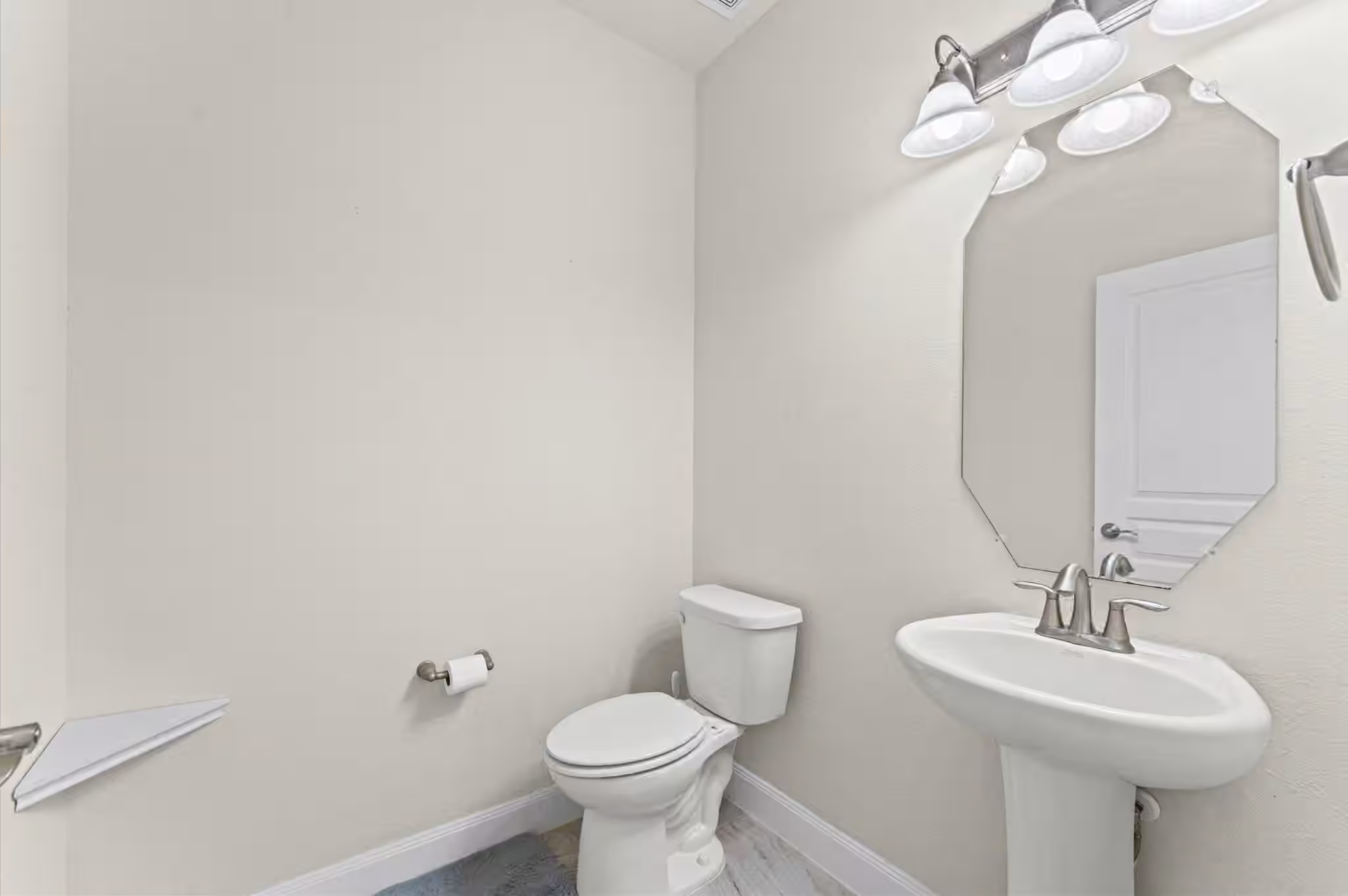 Photo 4 of 15723 Huddleston Drive Drive, Cypress, TX