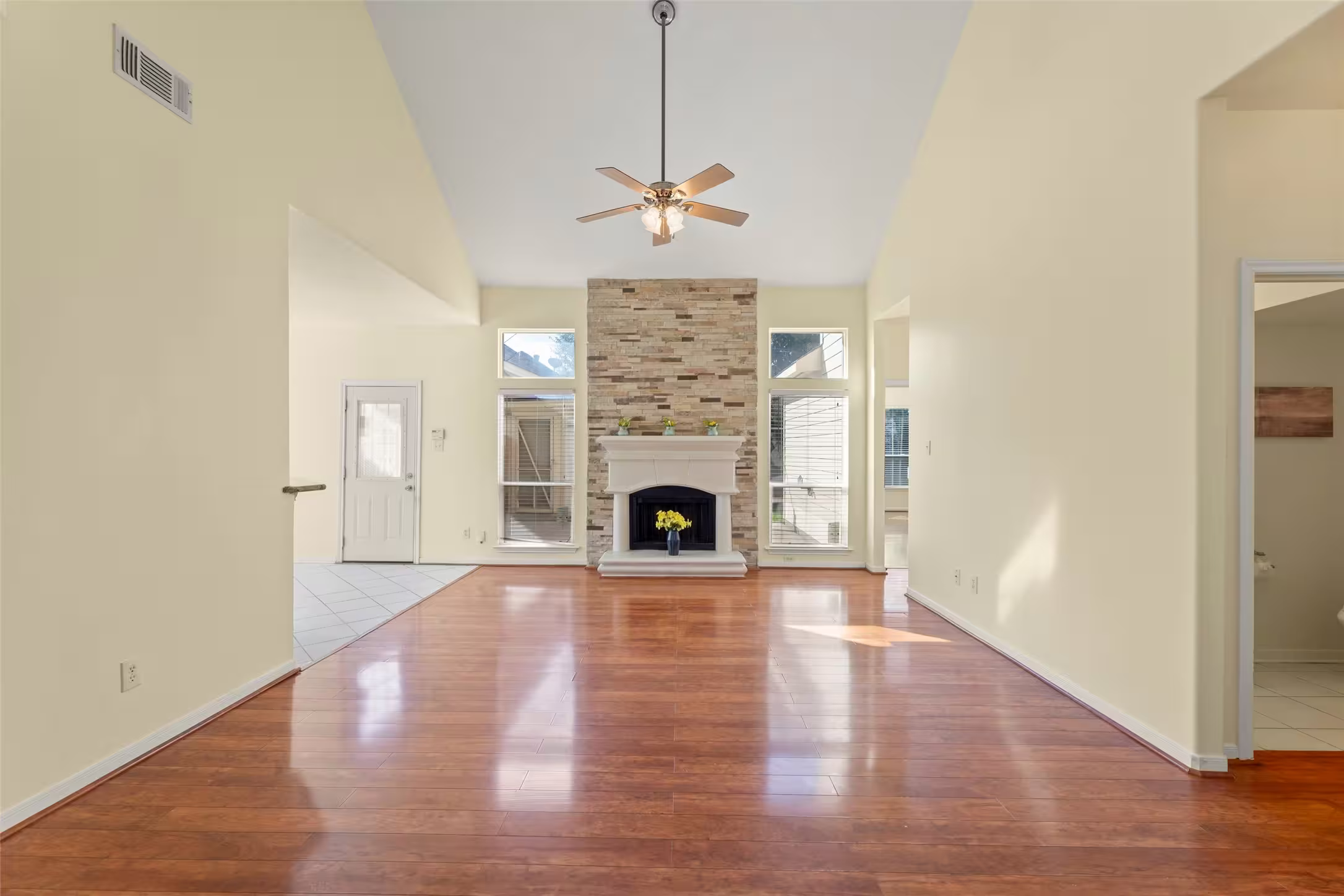 Photo 6 of 14715 Rancho Vista Drive, Houston, TX