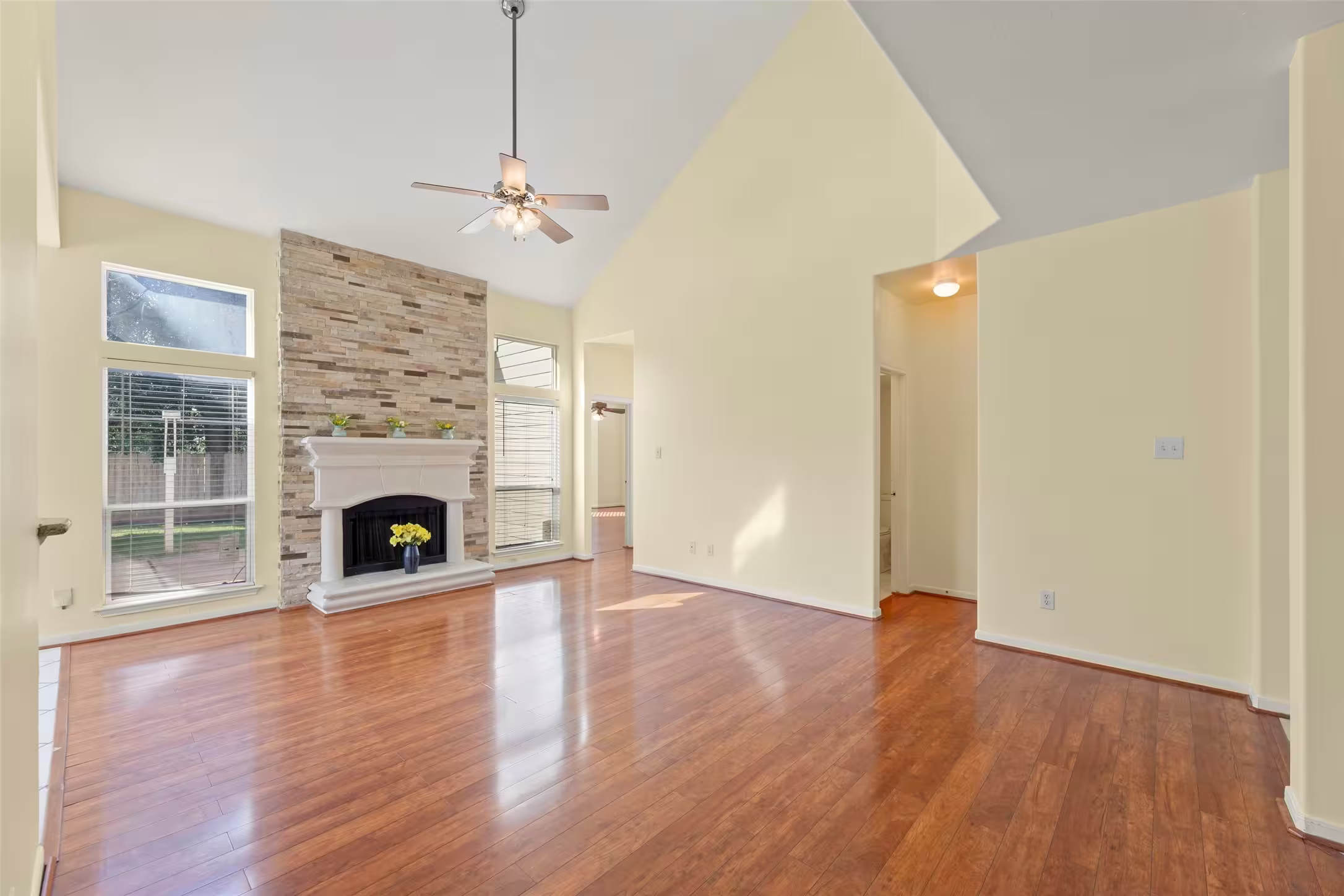 Photo 7 of 14715 Rancho Vista Drive, Houston, TX