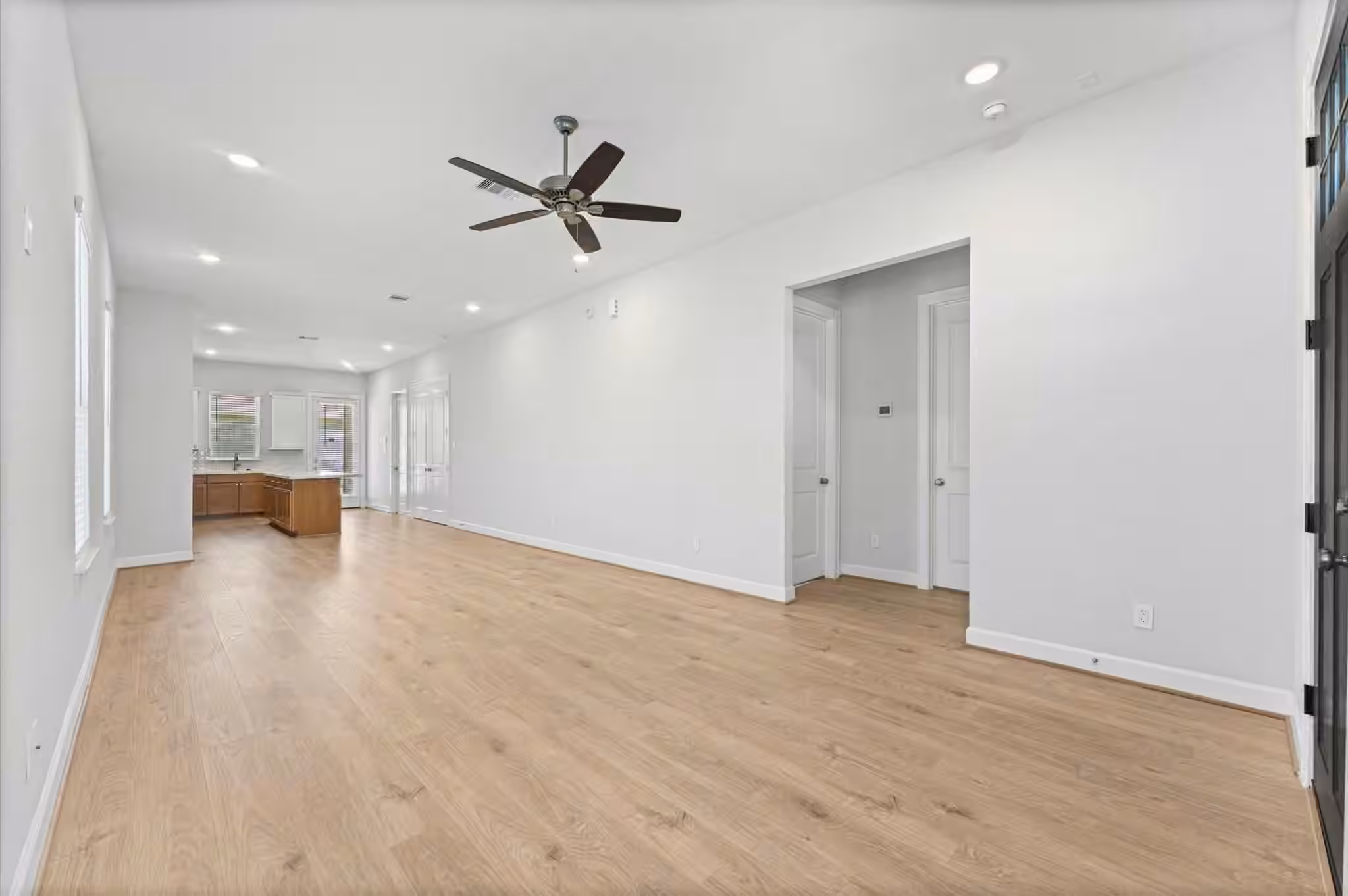 Photo 6 of 2505 Houston Avenue, Pearland, TX