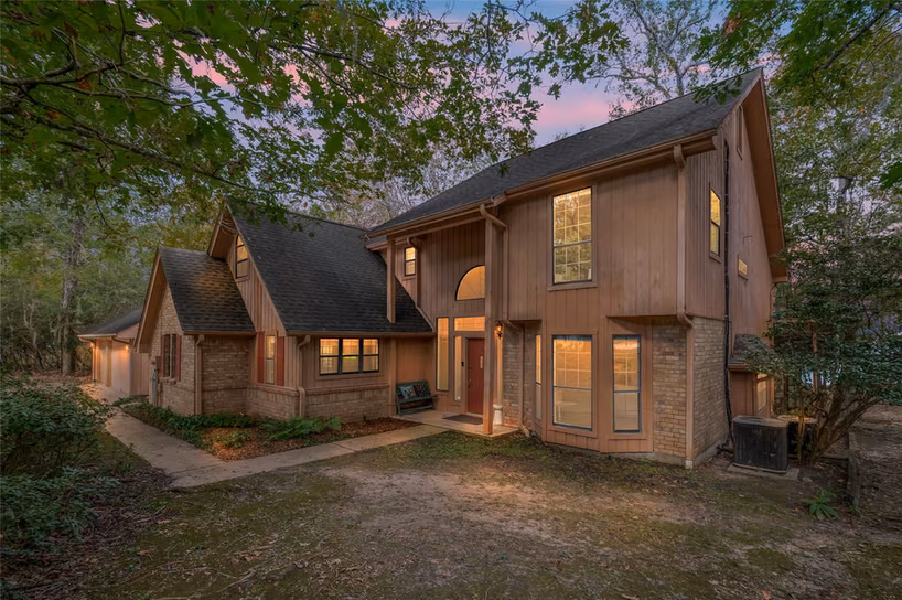 Photo 5 of 20404 Doral Drive, Huntsville, TX