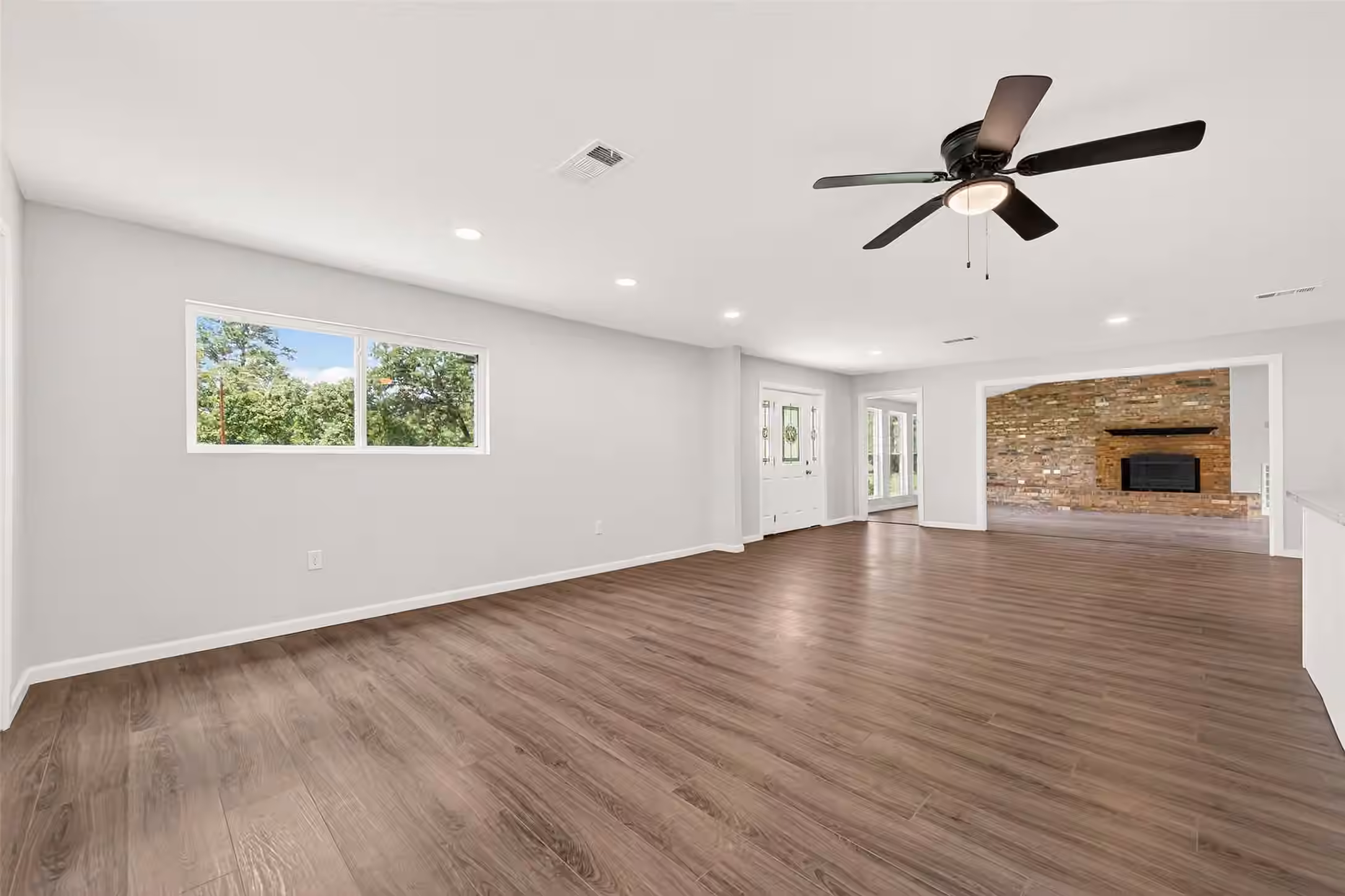 Photo 5 of 25643 Cathy Drive, Hockley, TX