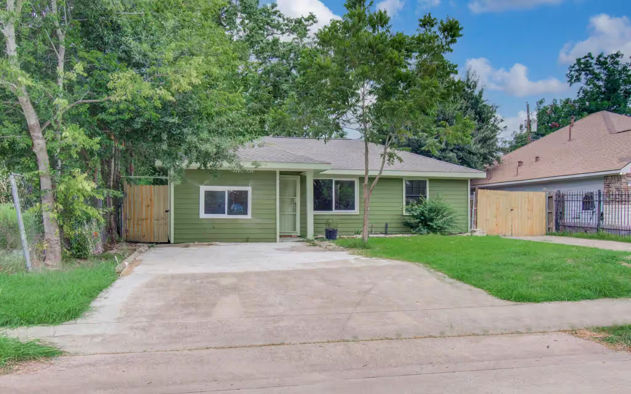 Photo 2 of 5505 Southlea Street, Houston, TX