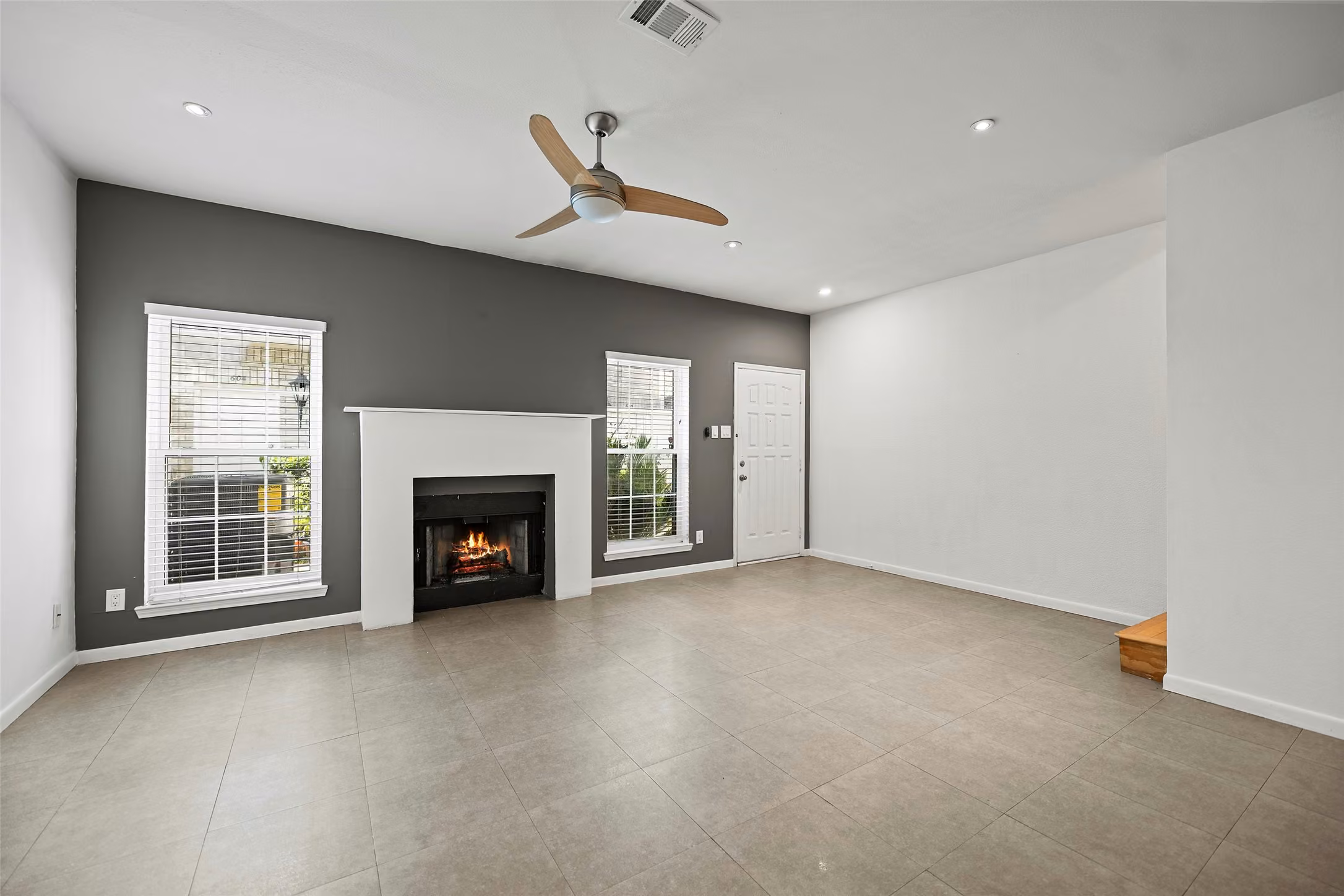 Photo 5 of 3800 Tanglewilde Street 402, Houston, TX