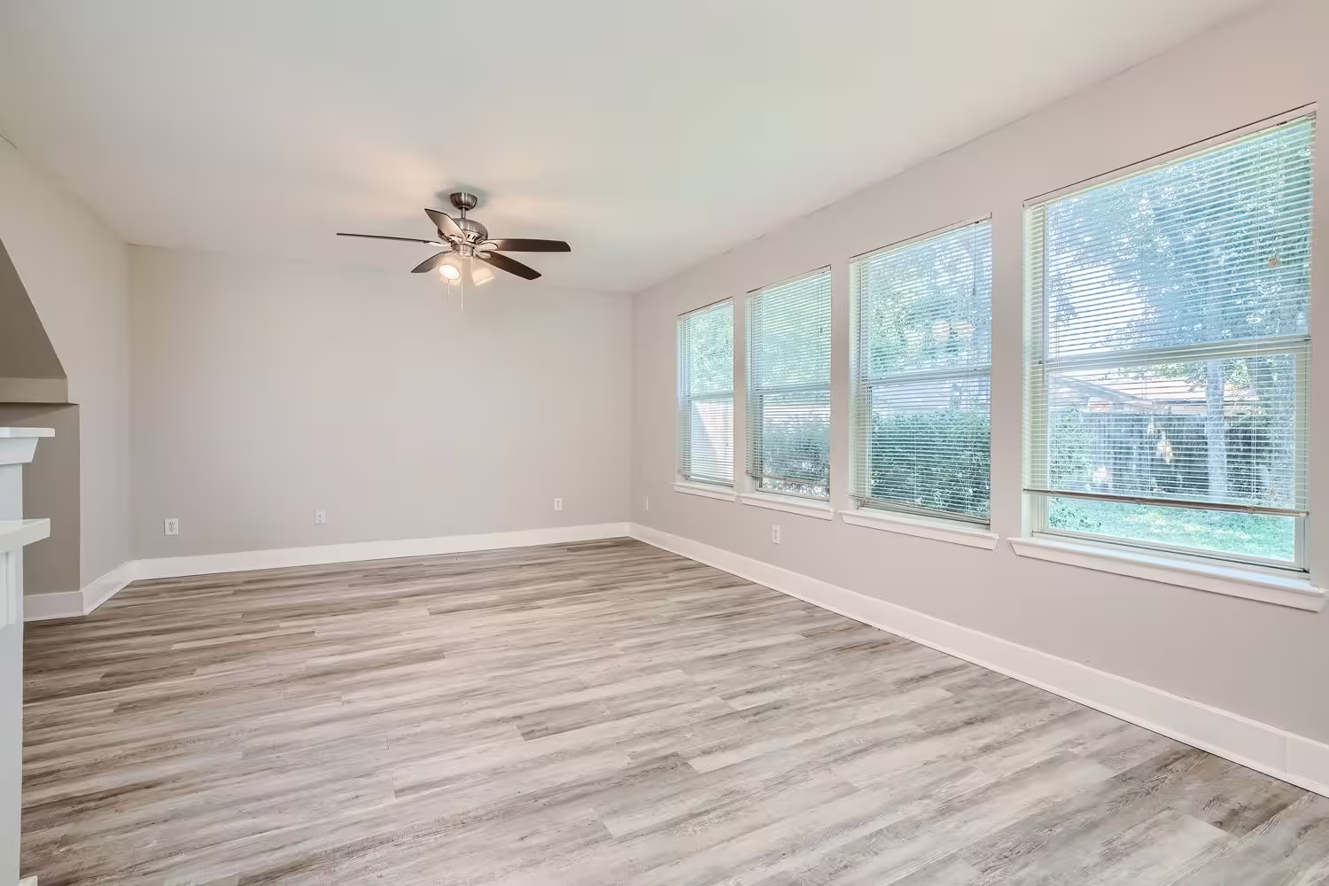 Photo 7 of 17507 S Compass Rose Circle, Crosby, TX