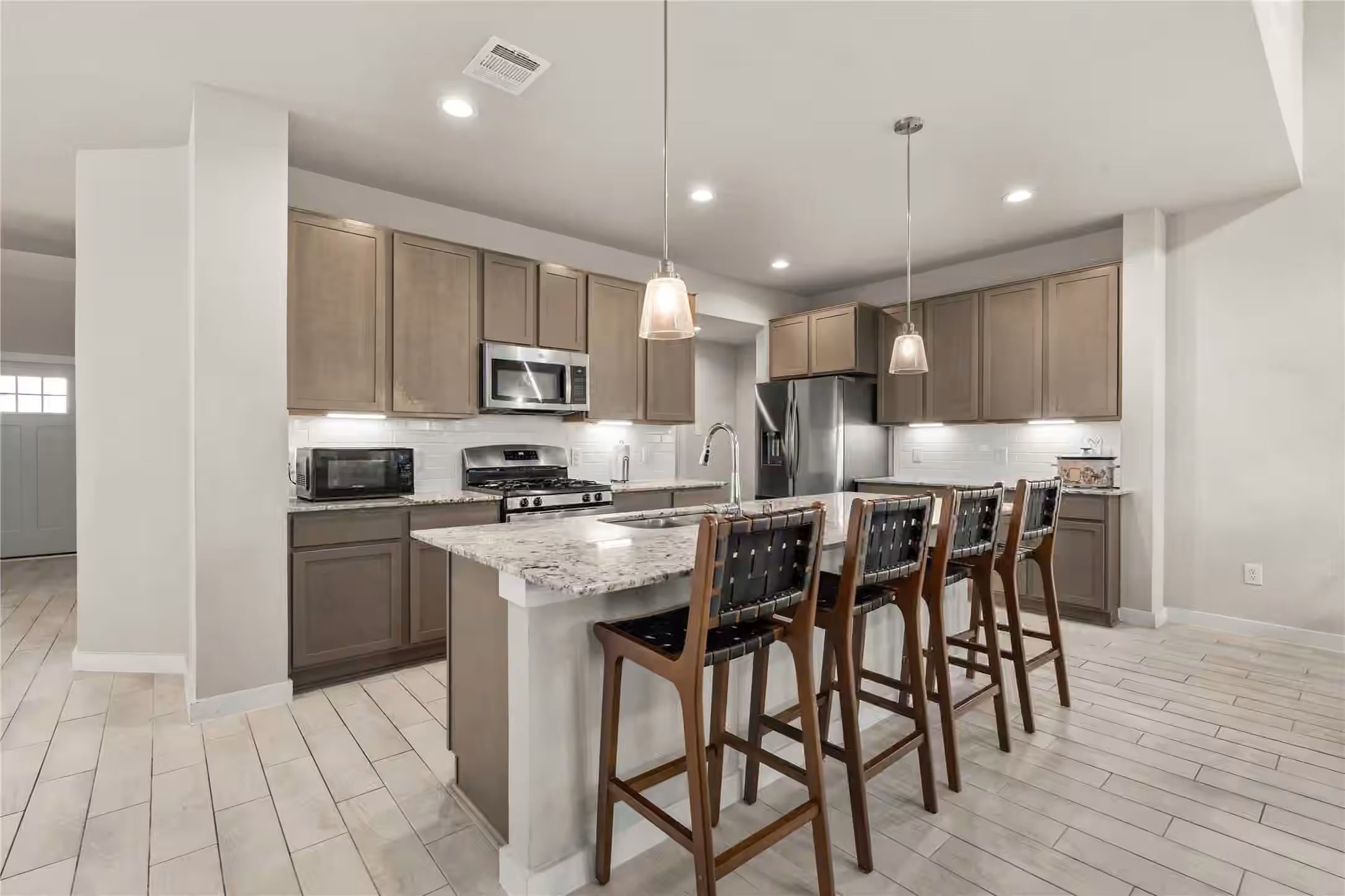 Photo 6 of 22939 Aspen Vista Drive, Spring, TX