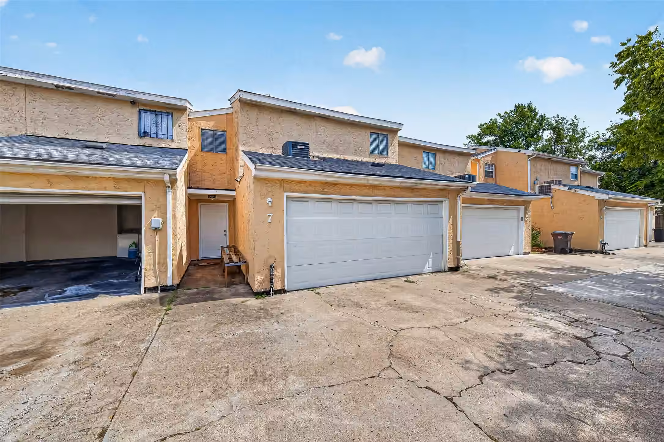 Photo 2 of 11411 Harwin Drive 7, Houston, TX