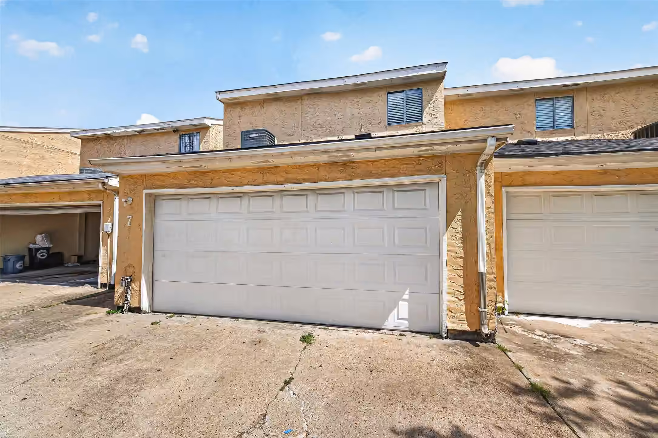Photo 3 of 11411 Harwin Drive 7, Houston, TX