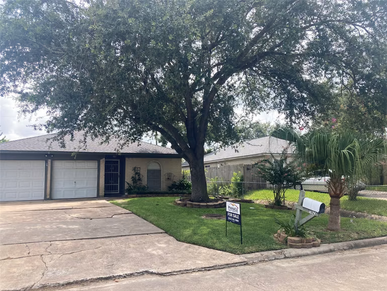 Photo of 1623 Canary Circle, League City, TX 77573