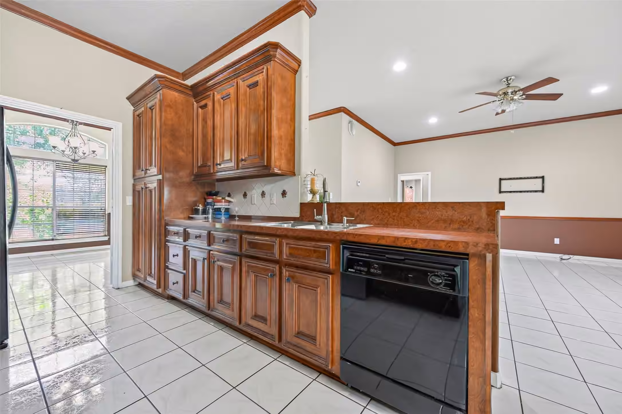 Photo 3 of 21007 Cook Road, Tomball, TX