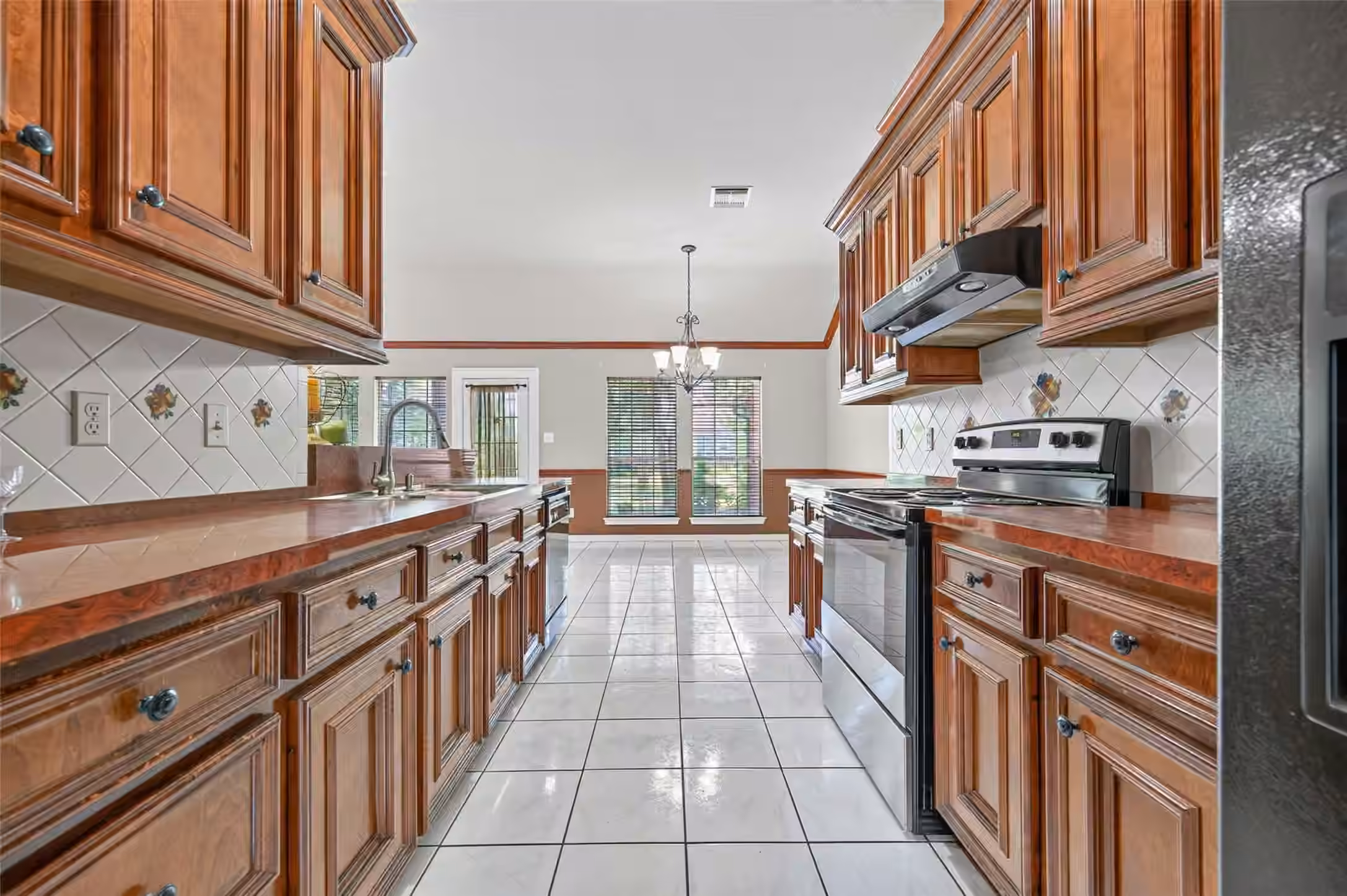 Photo 5 of 21007 Cook Road, Tomball, TX