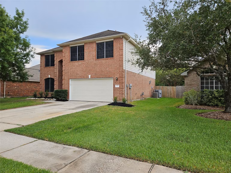 Photo 2 of 17707 Forest Haven Trail, Tomball, TX
