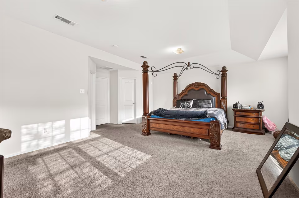 Photo 5 of 10538 Pine Landing Drive, Houston, TX