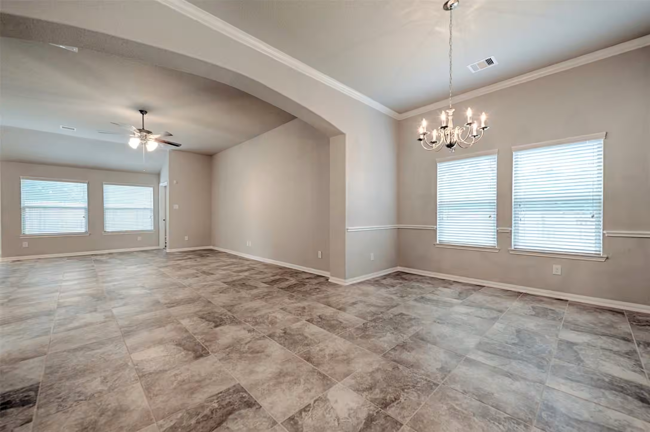Photo 3 of 12443 Lake Conroe Hills Drive, Willis, TX