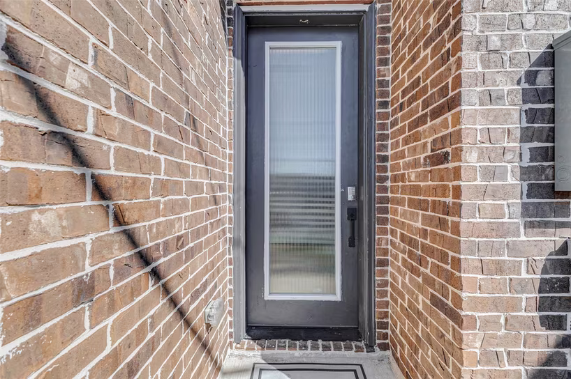 Photo 6 of 334 Eastwood Street, Houston, TX