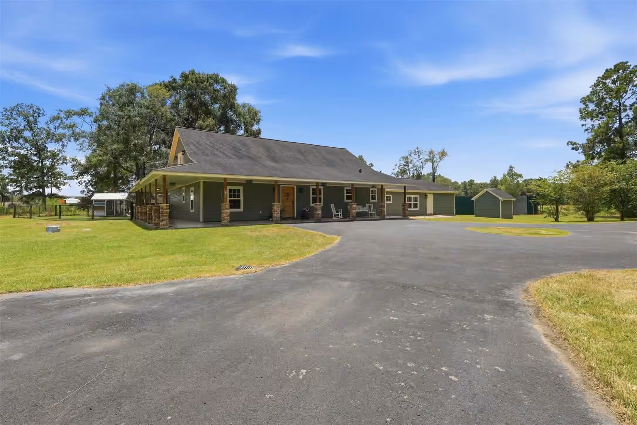Photo 4 of 10695 White Rock Road, Conroe, TX