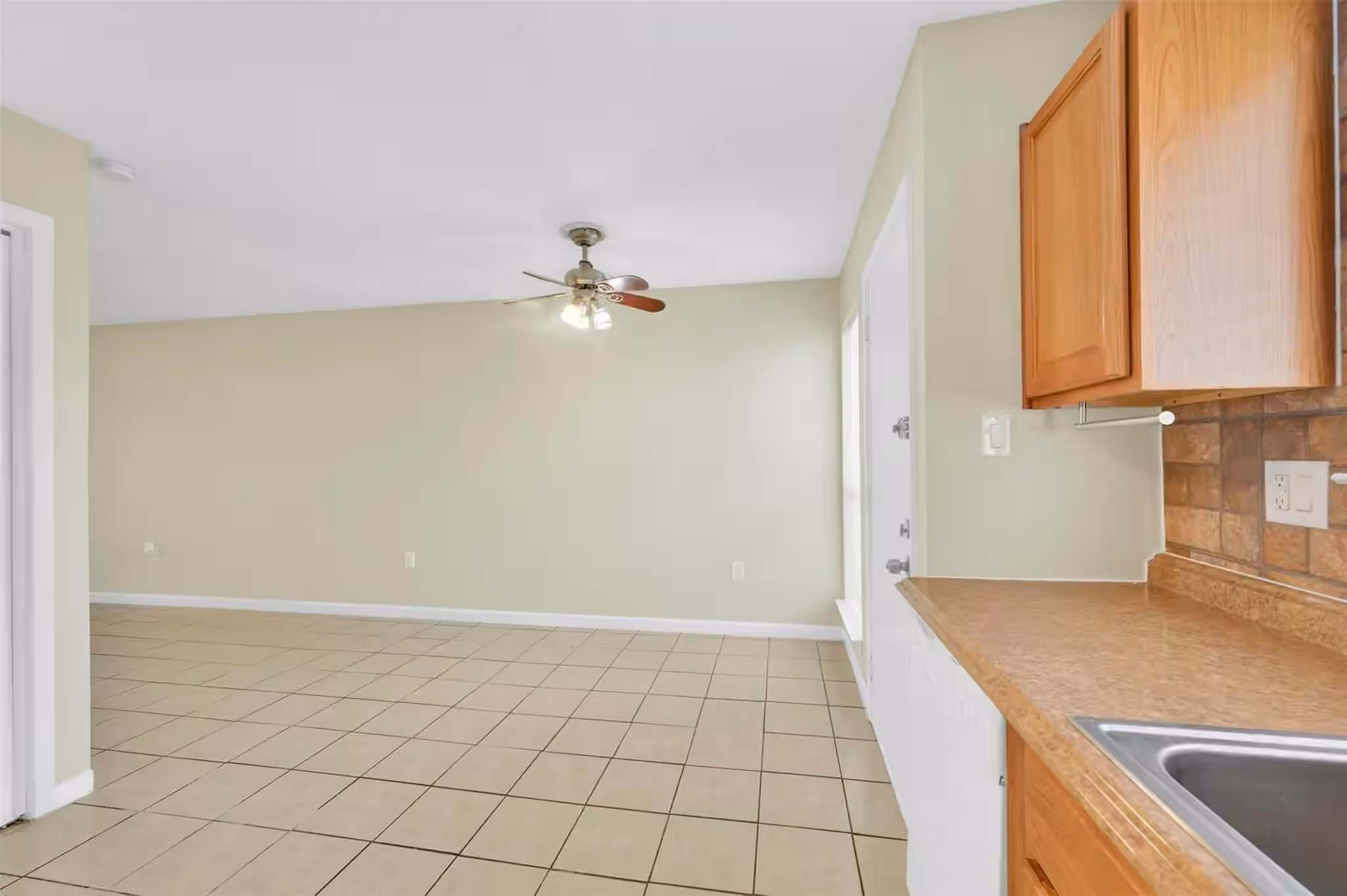 Photo 6 of 250 El Dorado Boulevard 138, Houston, TX