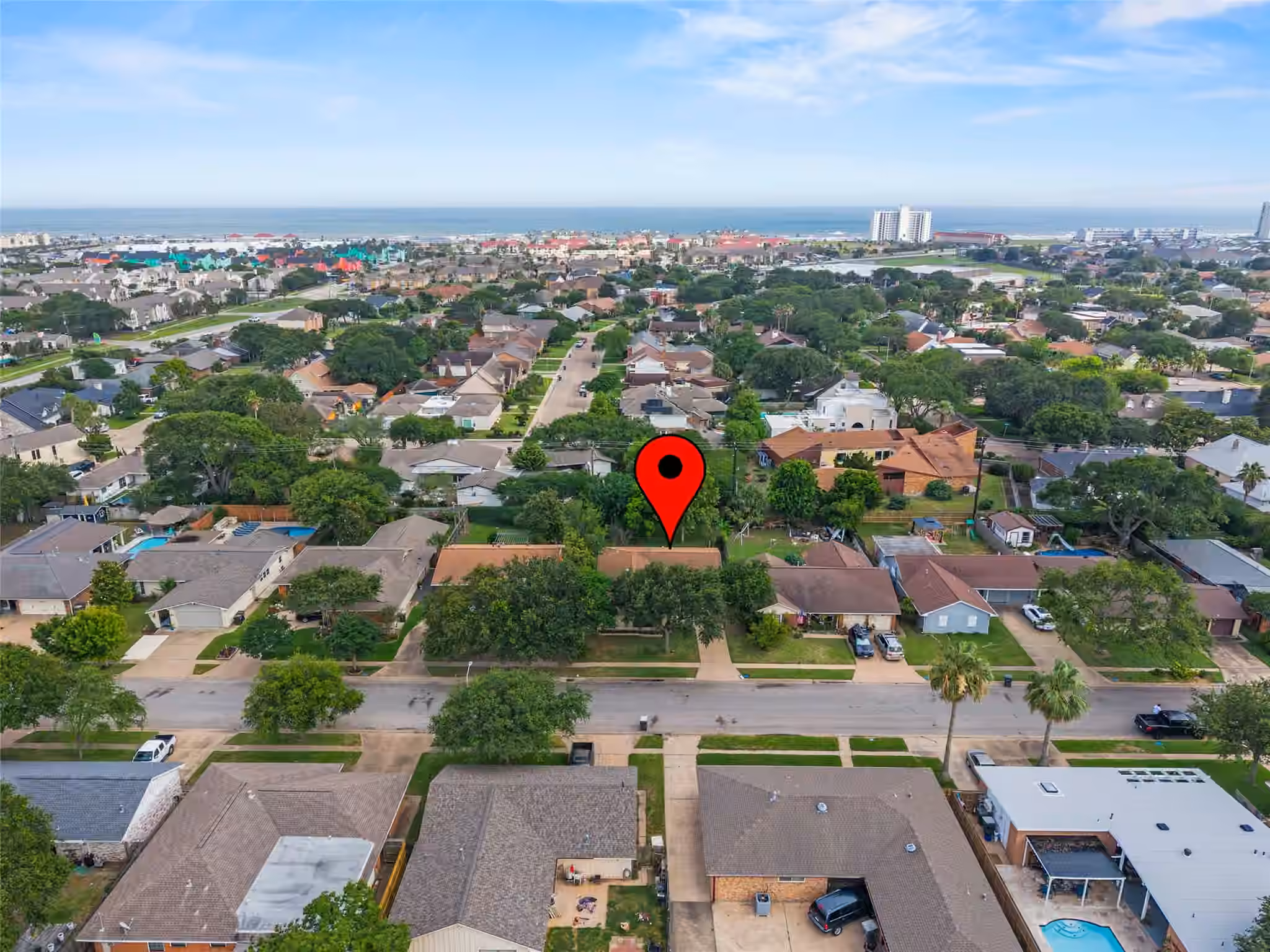 Photo 3 of 7009 Youpon Drive, Galveston, TX