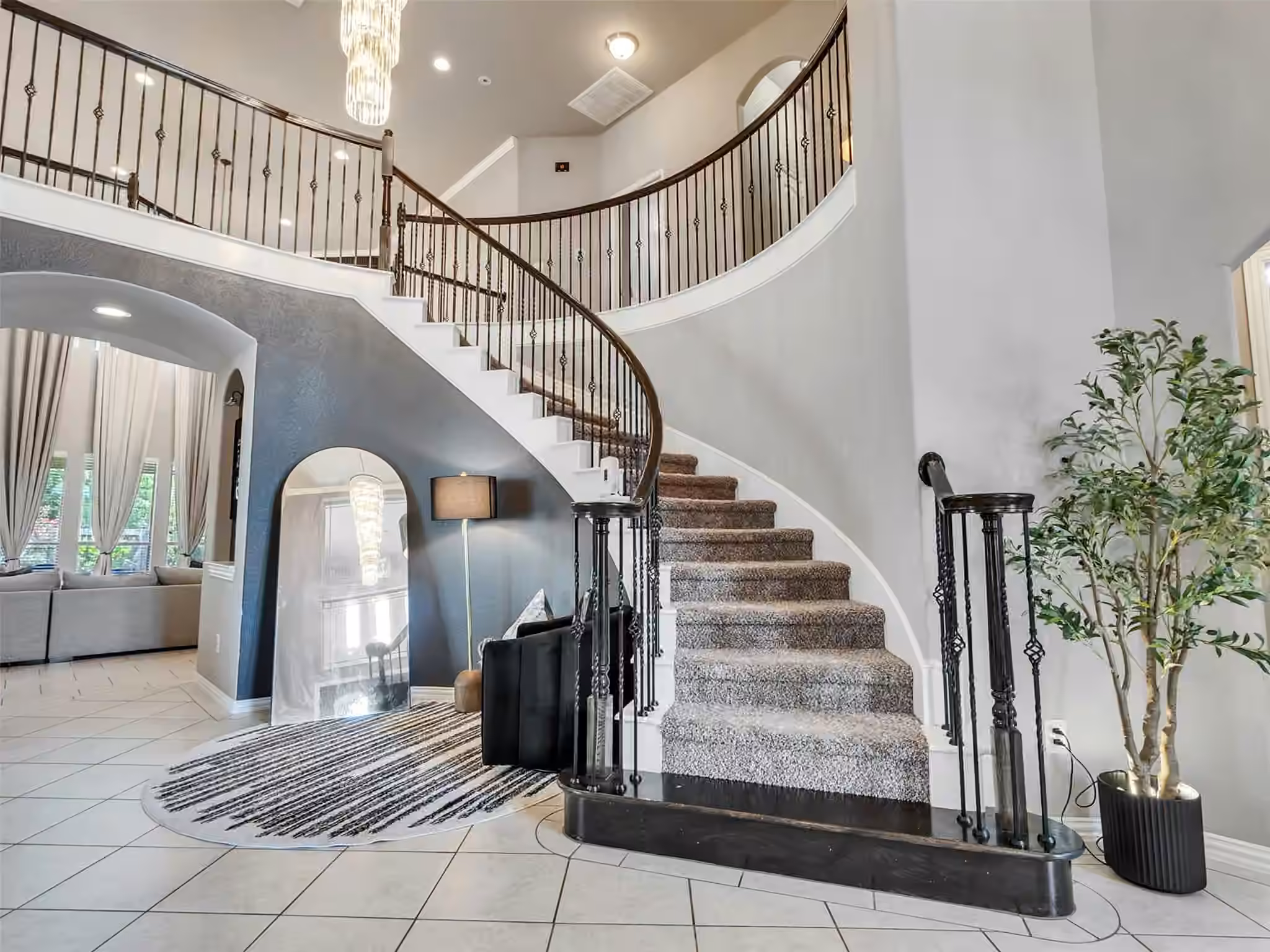 Photo 4 of 4706 Western Brook Drive, Spring, TX