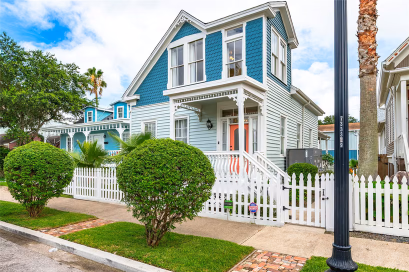 Photo of 1419 Church Street, Galveston, TX