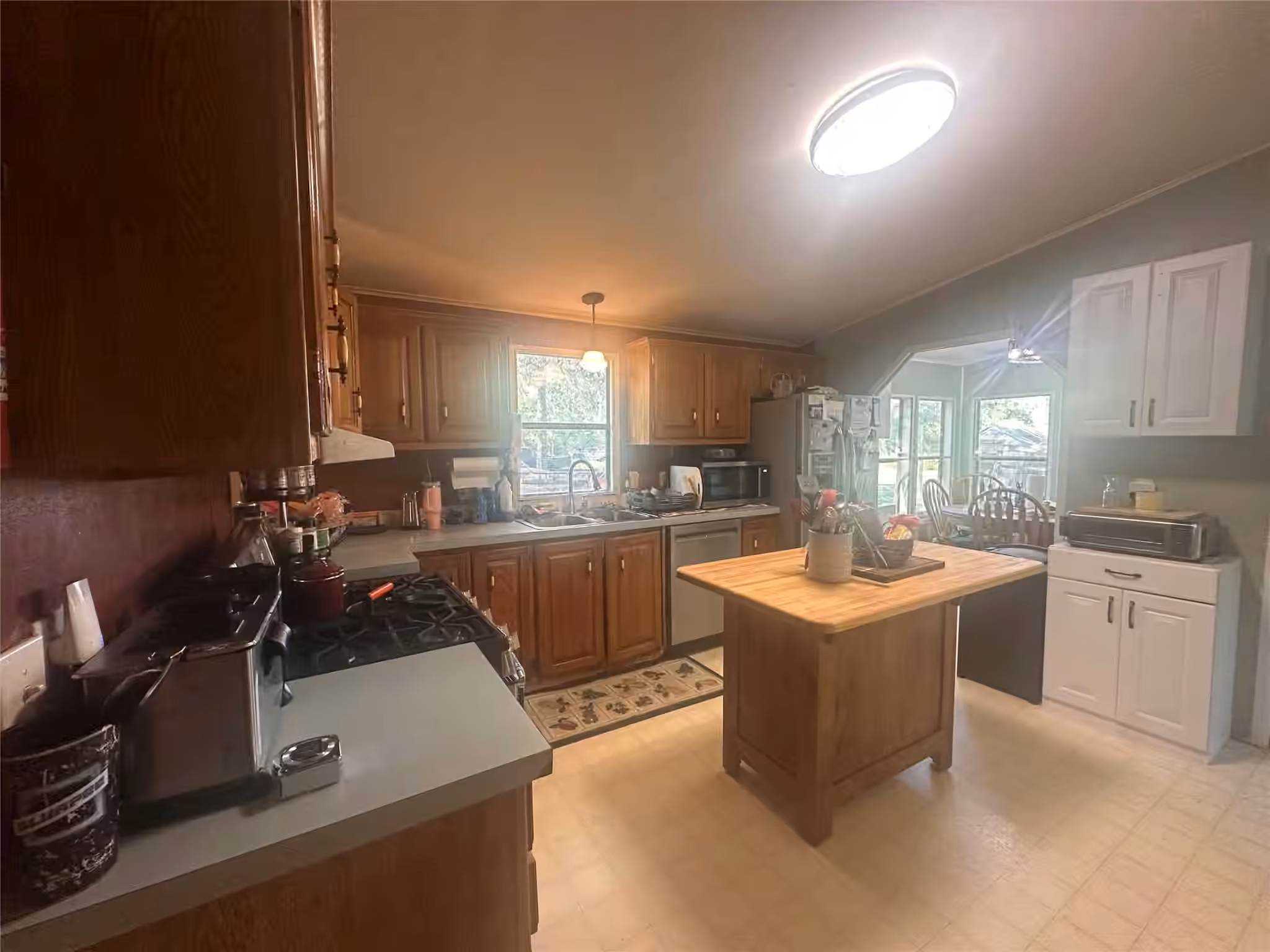 Photo 4 of 612 Byrd Salyer Road, Bay City, TX