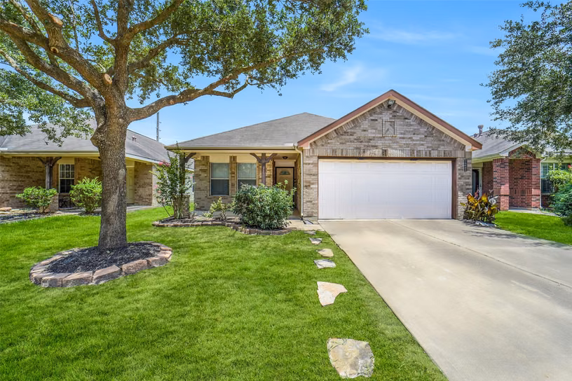 Photo of 24642 Lakecrest Village Drive, Katy, TX 77493