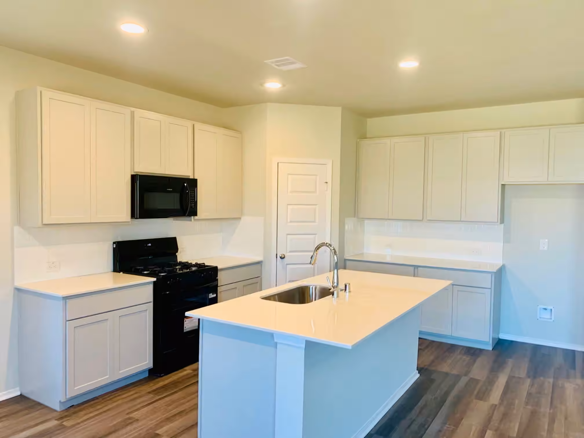 Photo 6 of 21535 Holbrook Drive, New Caney, TX