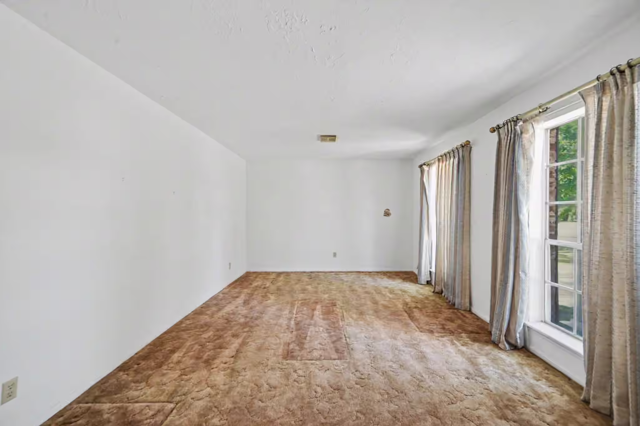 Photo 6 of 28902 Holly Hill Drive, Shenandoah, TX