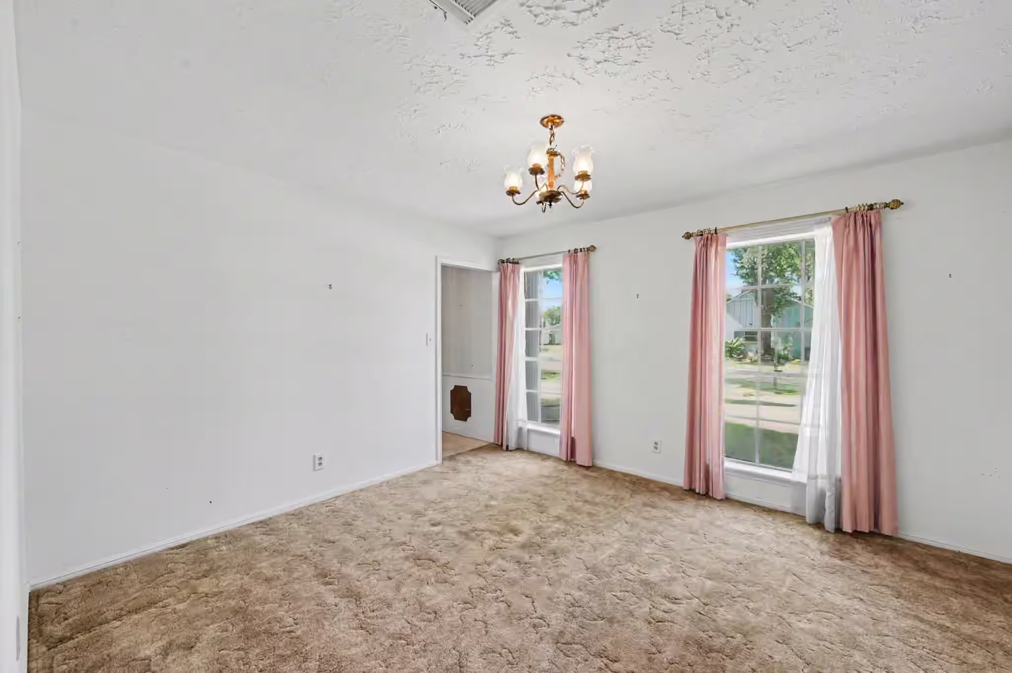 Photo 7 of 28902 Holly Hill Drive, Shenandoah, TX