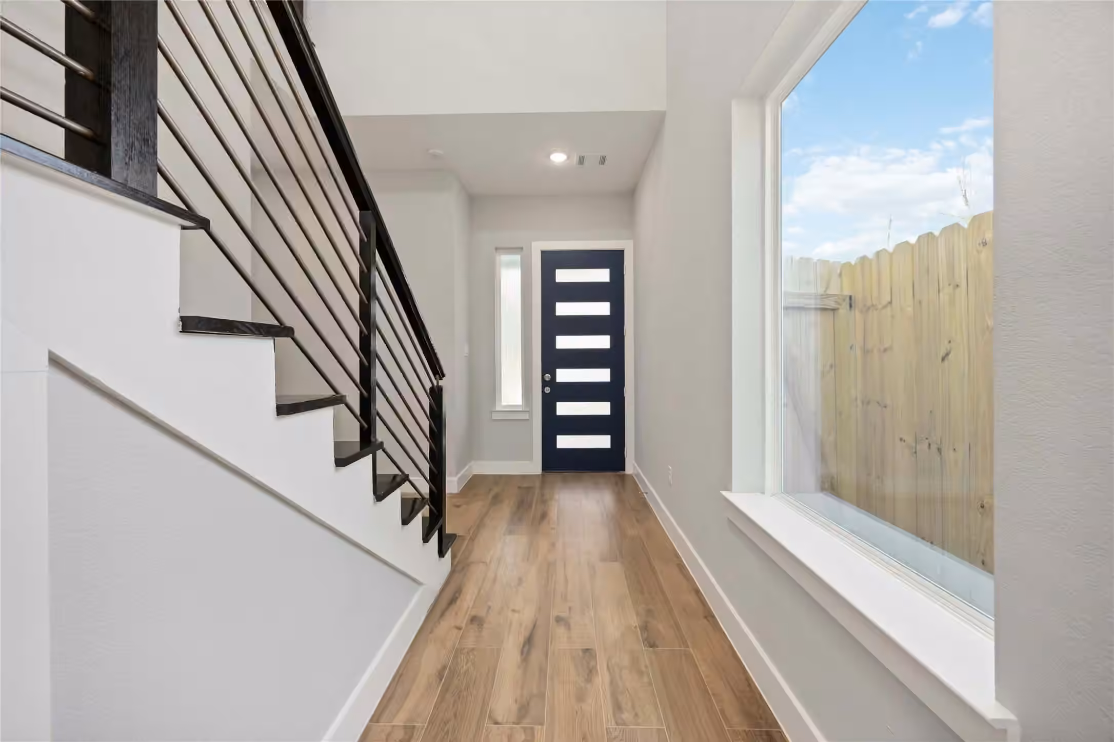 Photo 5 of 4923 Golden Forest Drive, Houston, TX