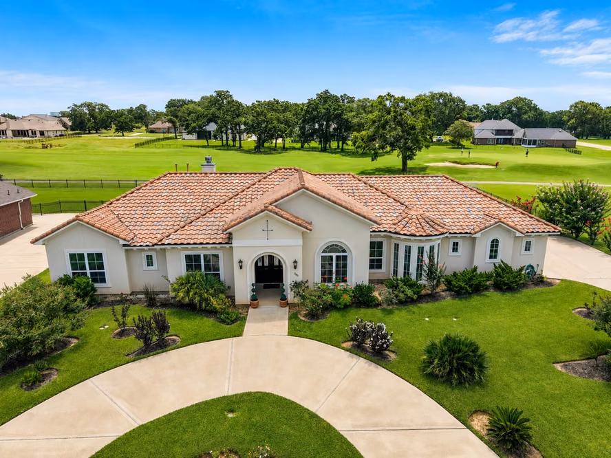 Photo 3 of 230 Lawrence Marshall Drive, Hempstead, TX