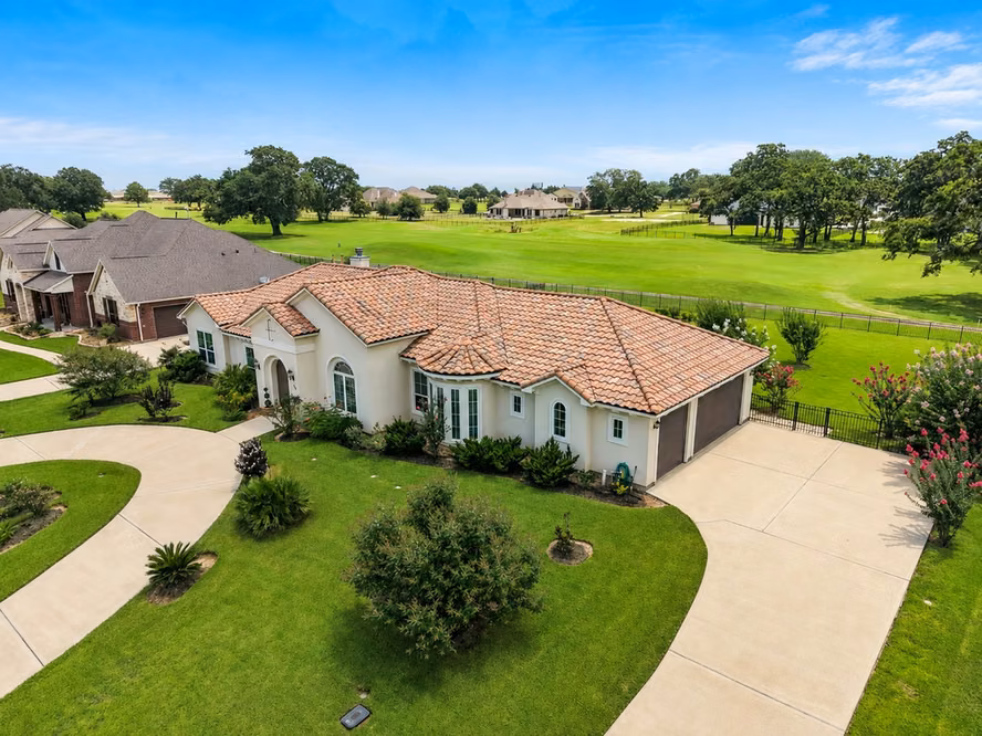 Photo 5 of 230 Lawrence Marshall Drive, Hempstead, TX