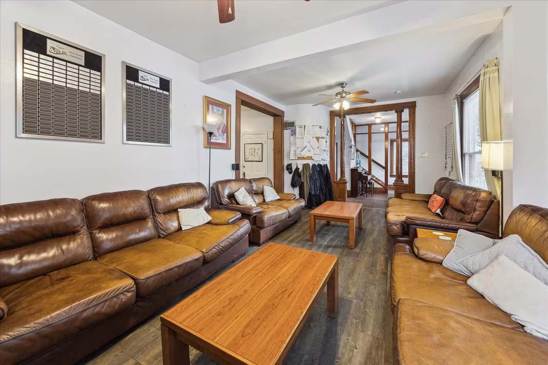 Photo 7 of 240 W 23rd Street, Houston, TX