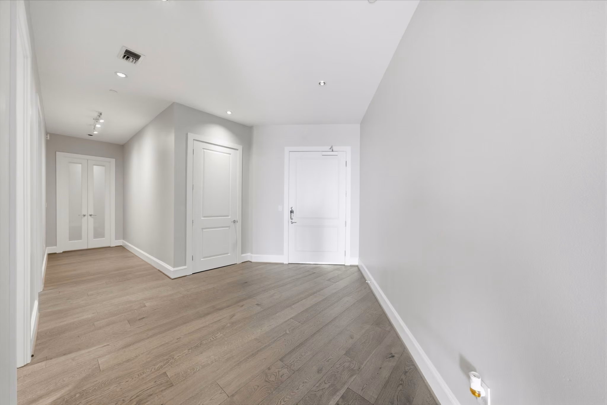 Photo 5 of 1409 Post Oak Boulevard 1602, Houston, TX