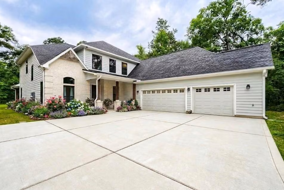 Photo 2 of 11715 Creek View Lane, Conroe, TX